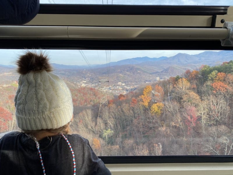 Safe Fall Family Road Trip to Gatlinburg & Pigeon Forge, Tennessee