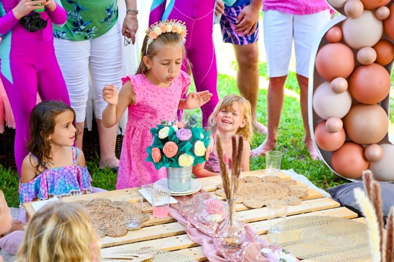 DIY boho pallet picnic with cake by Brandy's Bites