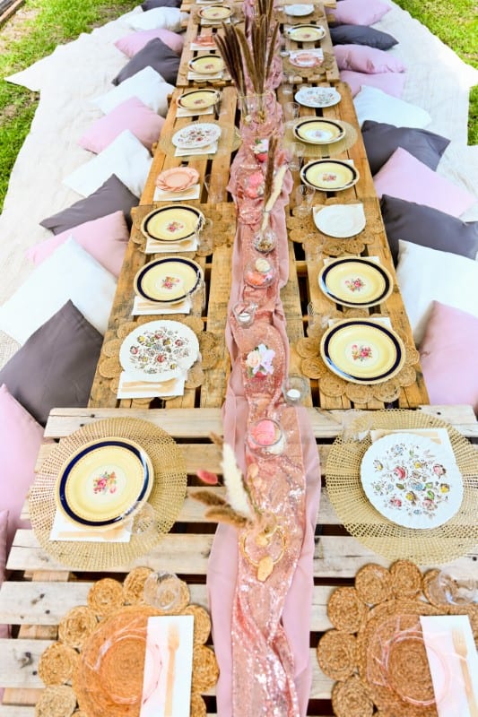 How To Host A Diy Boho Pallet Picnic Party For Birthday Or Baby Shower