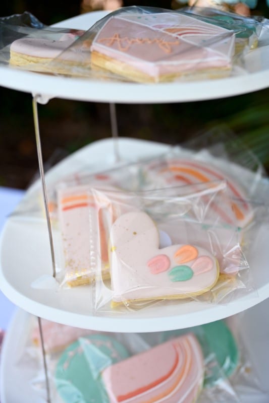 DIY boho pallet picnic with treats by Sugar Cookies by Anne