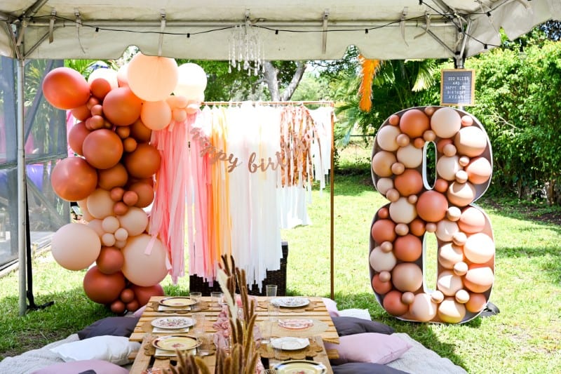 DIY boho pallet picnic